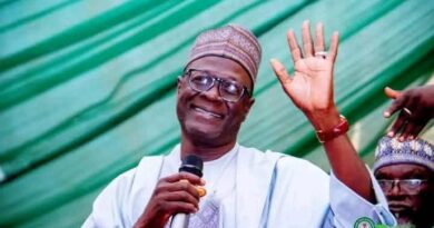 Sen. Babangida Empowers Jigawa Farmers with 12,000 Bags of Fertilizer
