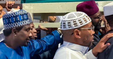 PHOTO NEWS: The body of business mogul Aminu Dantata has been laid to rest at the graveyard.